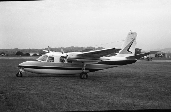 Aero Commander Commander 500 A
