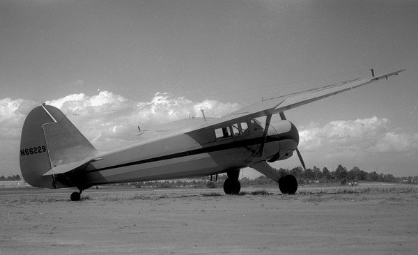 Stinson V77/AT-19