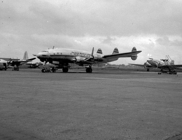 Lockheed L-749