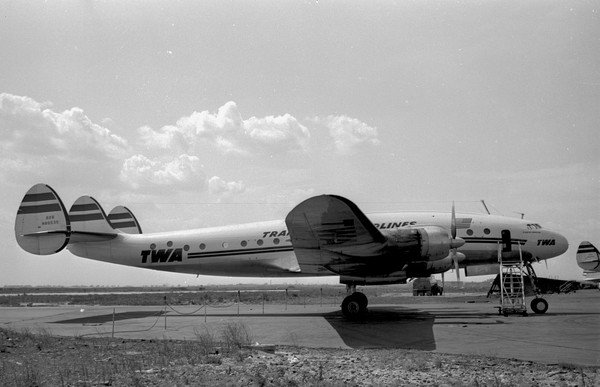 Lockheed L-749A