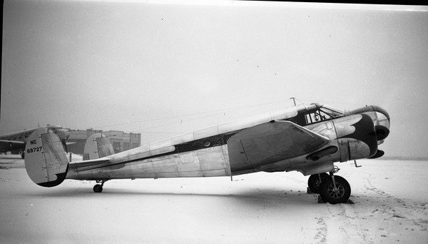 Beechcraft AT-11
