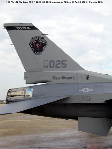 General Dynamics F-16CG