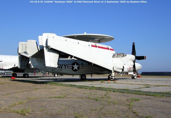 Grumman  E-2C