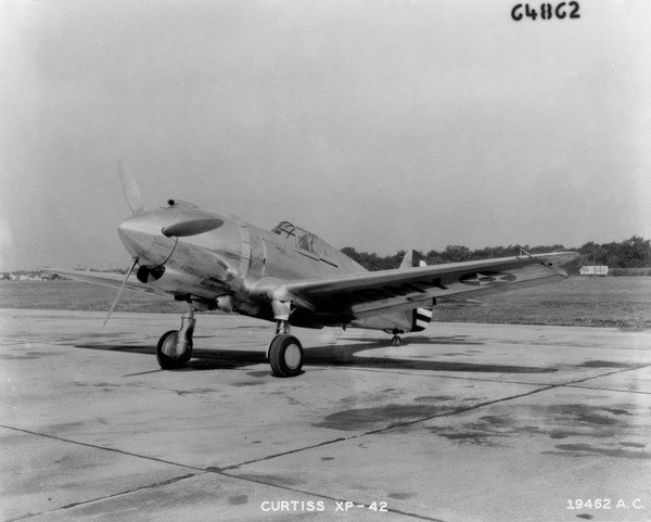 Curtiss XP-42