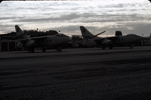 Douglas TA-3B