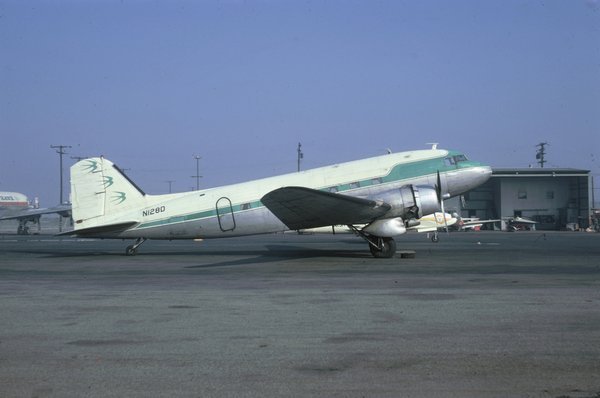 Douglas DC-3